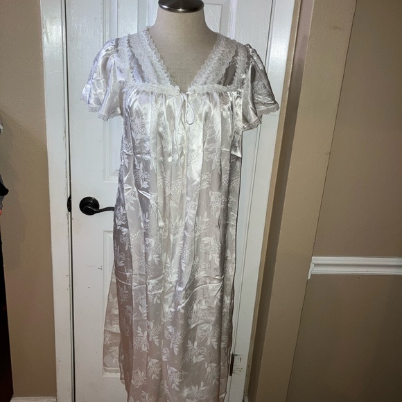 Women’s Vintage Christian Dior Logo Fabric Nightgown Sleepwear Large White Lace - Picture 6 of 8